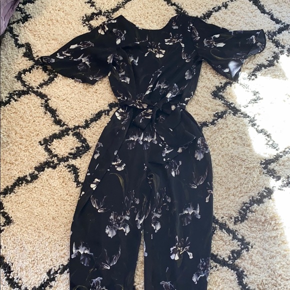 Jumper - Picture 1 of 3